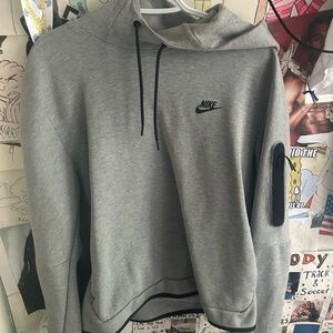 Nike Gray Sweatshirt Hoodie Classic Design